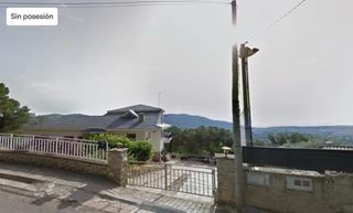 Pis  Llicorella. Chalet ocupado en c llicorella, castellar del vallès