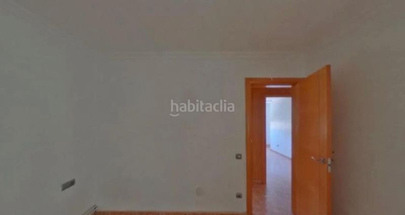 Foto dcb5f1c0-2edd-45a6-979c-f731a9766cd0. Pis a Centre Ripollet