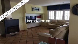 Chalet  Calle josep pla i casadevall. Casa ocupada de 297 m2, en argentona, barcelona
