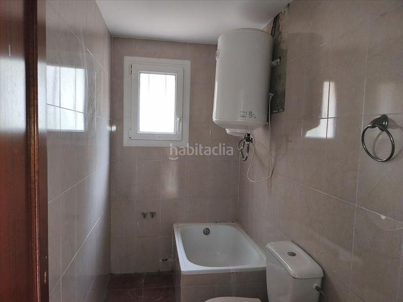 Foto aa52ce9a-73d5-4e40-be46-3096e99fdd52. Casa amb aparcament a Riells i Viabrea