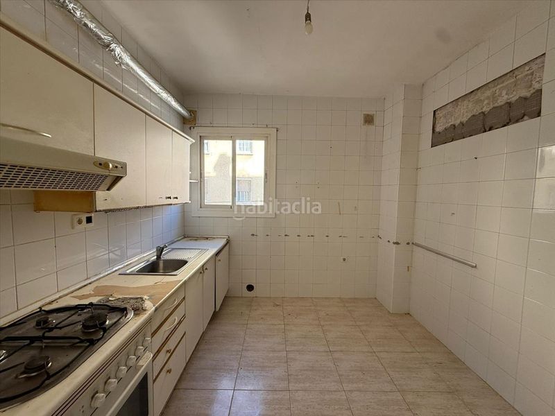 Foto d8751333-82a1-46d8-aef1-1724ceddbb9a. Apartament a Eixample-Horta Capallera Figueres