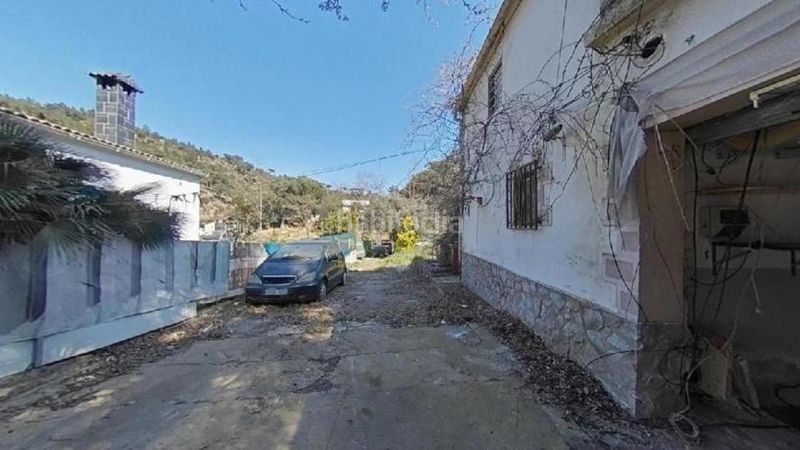 Foto 35e3efb9-9283-4c33-8ea7-51867e1b6fed. Casa amb piscina a Massanes