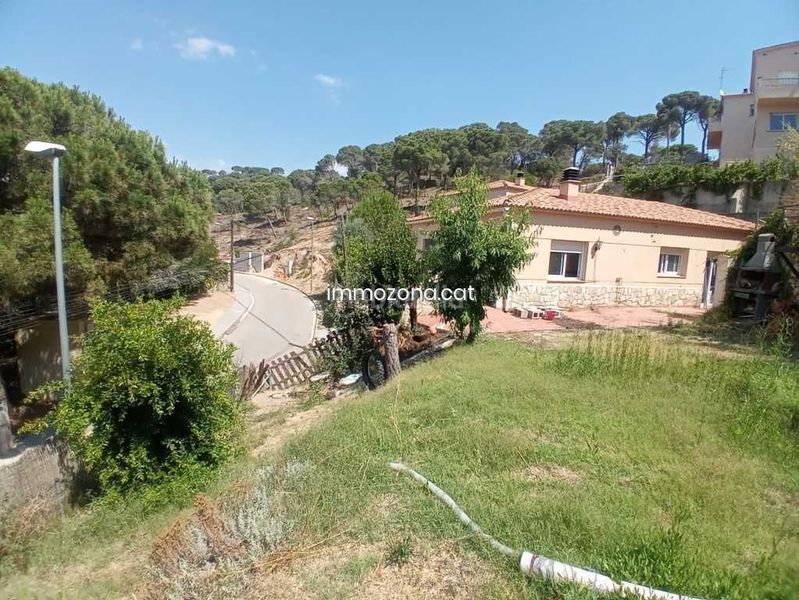 Foto 6bfb34e5-9dfd-4ae0-a869-b7059c4a74ca. Xalet amb aparcament a Lloret Verd - Els Pinars Lloret de Mar