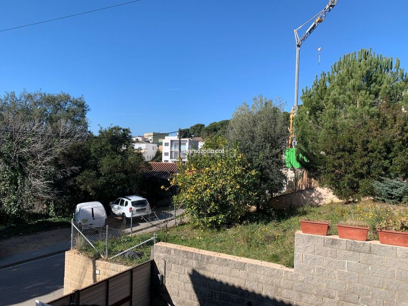 Foto fa4a5411-5eaf-4dd9-a8bb-eb97a782abbf. Xalet amb aparcament a Lloret Verd - Els Pinars Lloret de Mar