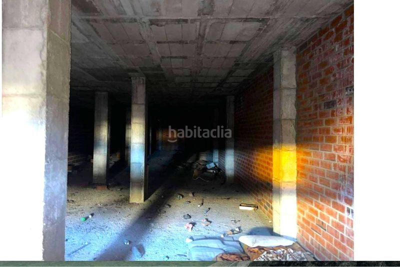 Foto 5461eb7d-8608-47c1-99a3-9378023ac3f8. Local comercial a Centre Figueres