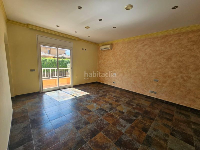 Foto 04c84b02-87f2-4397-abd1-b45396bf280a. Casa amb aparcament piscina a Condado del Jaruco - Puigventós Lloret de Mar