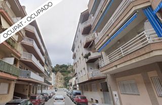 Apartament a La plantera. Piso ocupado 95m2, 3 habitaciones, 2 baños, en c josep carner, b