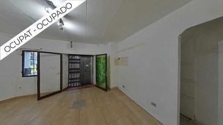 Rez-de-chaussée à Poblenou. Planta baja ocupada de 85 m2, 3 habitaciones, patio, en c doctor