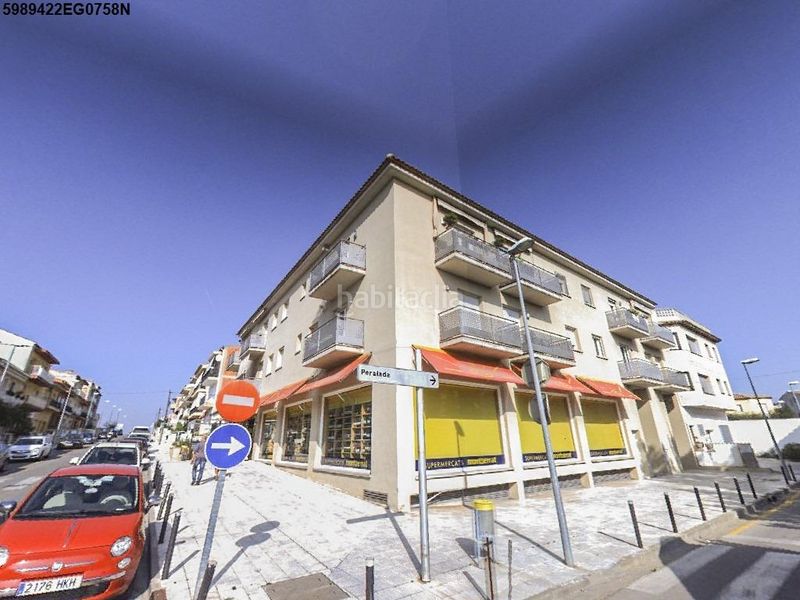 Foto e9a6837e-6bbf-466b-8861-67648e392f1b. Local comercial a Castelló d´Empúries