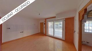 Erdgeschoss in Centre. Planta baja ocupada 82 m2, 3 habitaciones, carrer sabadell, rubí
