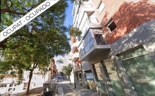 Apartament a Guinardó. Piso ocupado planta 4 con ascensor, 4 habitaciones, balcón, carr