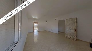 Casa a Residencial Park. Casa ocupada, 138 m2, 3 habitaciones con garaje,  parcela de 705