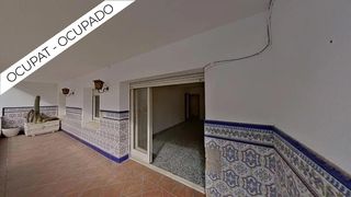 Apartment in Urbanitzacions. Piso 3 habitaciones, 2 baños, terraza, planta 1 sin ascensor pas