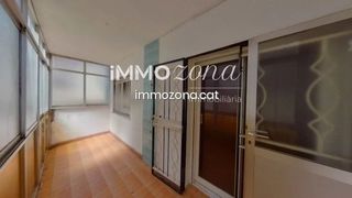 Piso  Josep carner. Piso 105 m2, 3 habitaciones, 2 ba�os, gran balc�n, primera plant