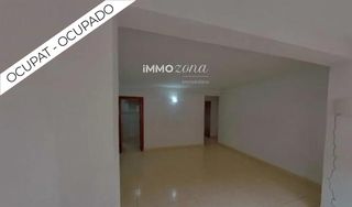 Apartamento  Cavall bernat, del. Piso ocupado, 4 habitaciones, planta1 sin ascensor, carrer caval