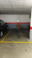 Aparcament cotxe a Can Gibert del Pla. Se vende plaza de parquing de rayas muy amplia para coche grande