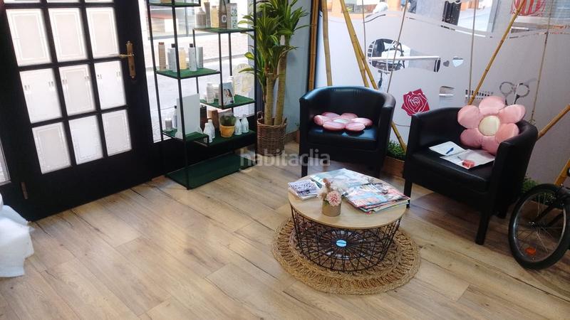 Foto 42655fca-4156-4200-827a-8bd8de967cd8. Traspaso local comercial en traspaso peluquería en pleno centro de 50m2. en Girona