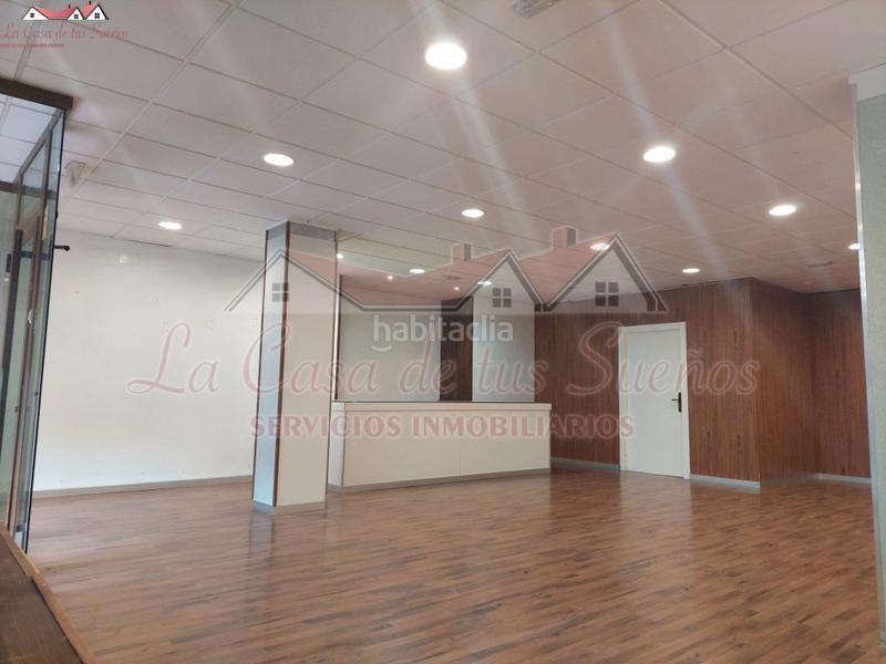 Foto d1fc0a12-8416-45d9-a643-641acdede976. Locale commerciale in calle gran vía 45 in Sax