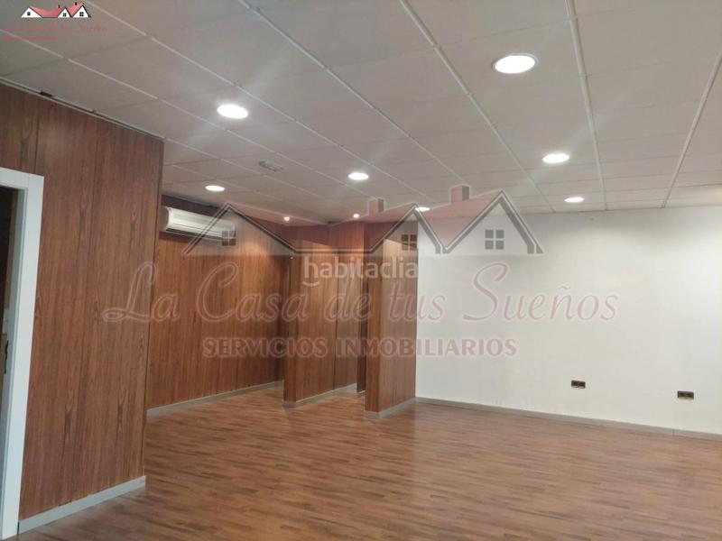 Foto dc37afcb-e9f9-4ce4-973c-1e0ba58fd8f2. Locale commerciale in calle gran vía 45 in Sax