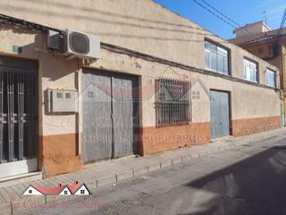 Edifici a Calle maestro albéniz 11. Local diáfano para reformar de 280m