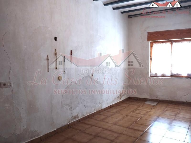 Foto 78529011-60a3-4434-b1f4-f3c7c57eef9f. Maison avec parking dans Sax