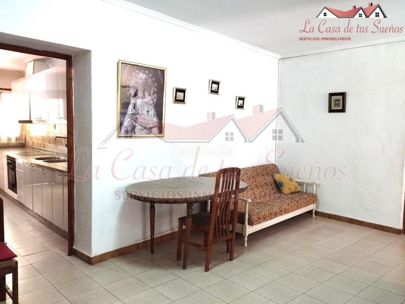 Foto cb5de4c4-9ae2-4257-b468-f9dcaf4d10d8. Maison avec parking dans Sax