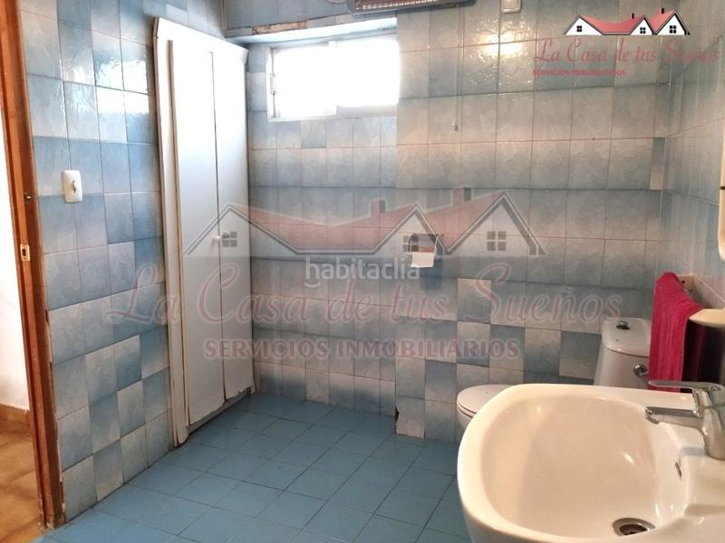 Foto e7d53655-fef7-456f-97d6-177906f84964. Maison avec parking dans Sax