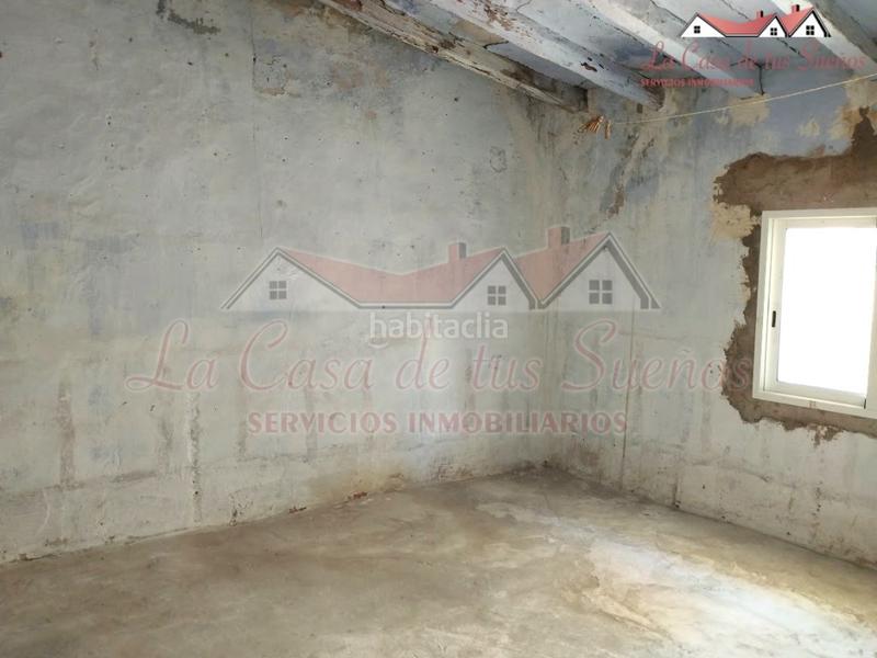 Foto eb7460d5-bf04-4e50-865e-6656663acd4e. Maison avec parking dans Sax