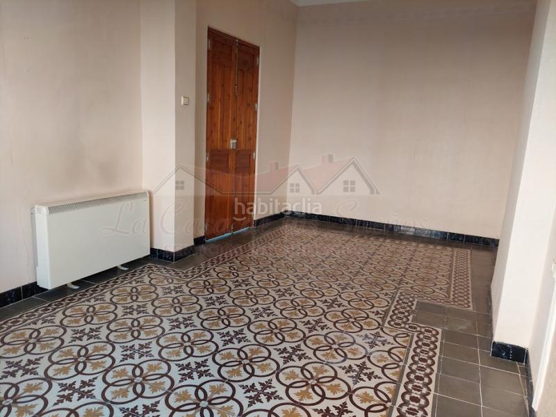 Foto f41a23ed-792e-4dc7-afa2-634a9009d4b9. Casa a Sax