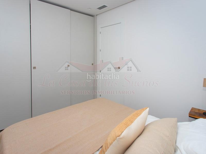 Foto 615d4e8e-8118-46e9-a9e0-515810d782bc. Àtic amb aparcament a Playa Tamarit-Playa Lissa Santa Pola