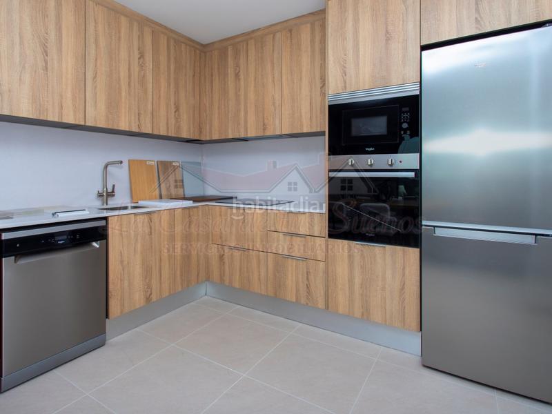 Foto e1763376-14ab-40c6-b79a-2a502429f3f4. Àtic amb aparcament a Playa Tamarit-Playa Lissa Santa Pola