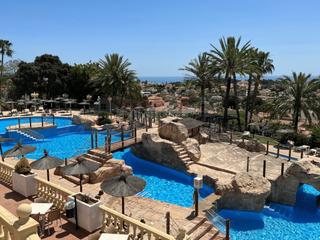 Casa a Cometa. Bungalow con piscinas comunitaria en calpe