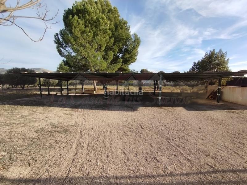 Foto 9c2e3d80-2ae8-4a1b-b719-5d9b0f0f9de6. Bauernhof in Sax