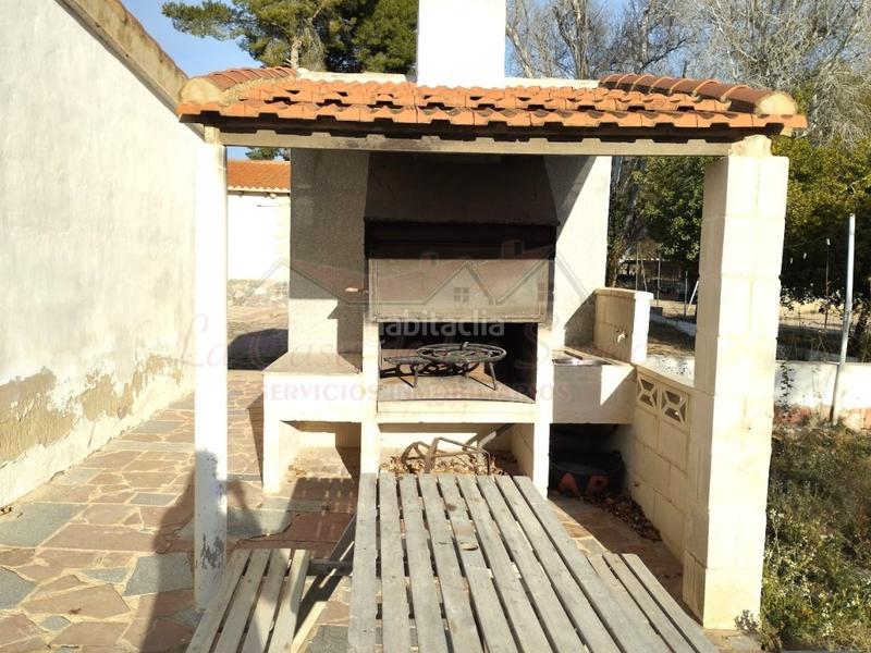 Foto ab767df9-b22f-48e7-9dc6-5f8418dd1bc6. Bauernhof in Sax