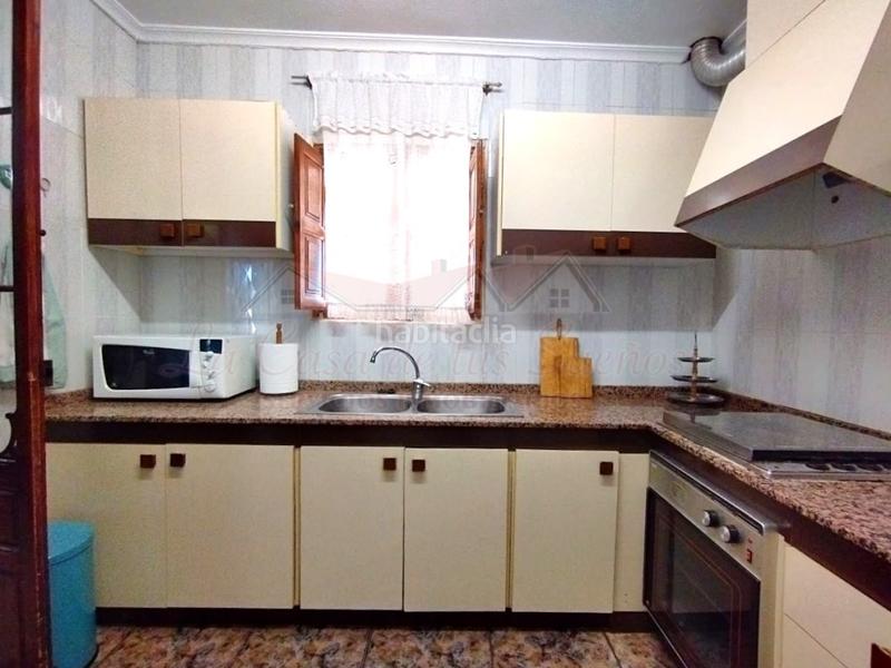 Foto b5fa7980-3203-4986-9bfc-91f85ecc6688. Bauernhof in Sax