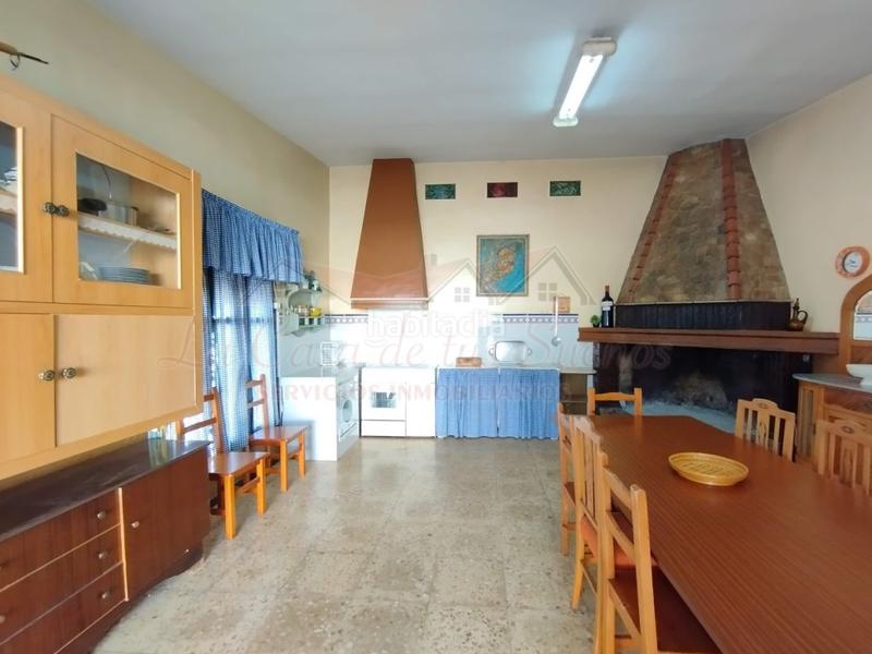 Foto ba9be0c5-8d4a-4d88-8b3c-ca53f6ad80df. Bauernhof in Sax