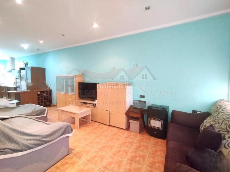 Foto 5eb0aa32-c936-4d3e-aa8d-d56bbda8e905. Casa a Centro Elda