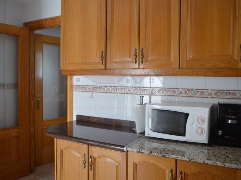 Foto 3f41d293-323a-45e0-a536-c8500524819e. Duplex avec parking dans Centro Elda