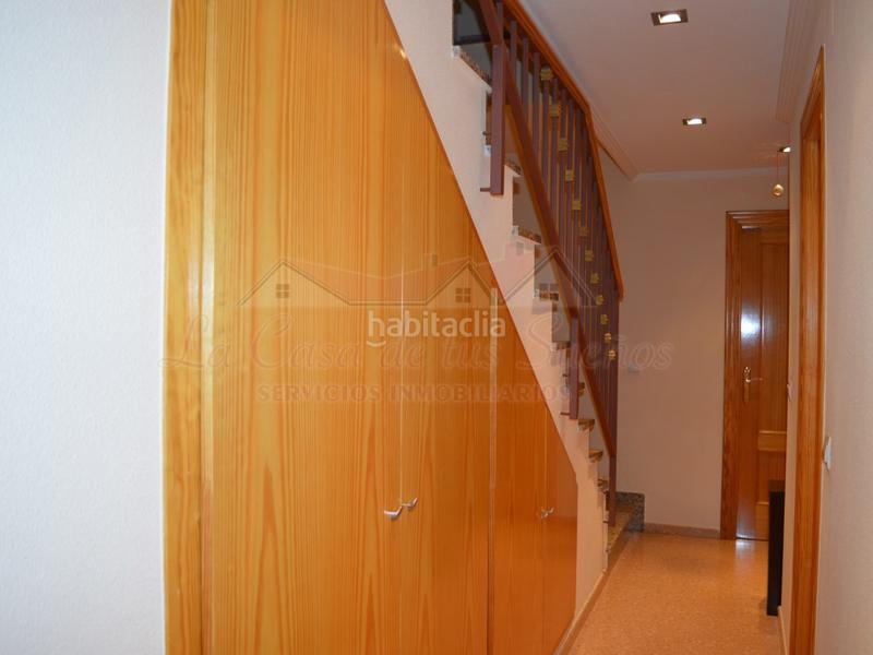 Foto 437ae58c-a605-4e51-b599-9f77ef2bfdd0. Duplex avec parking dans Centro Elda