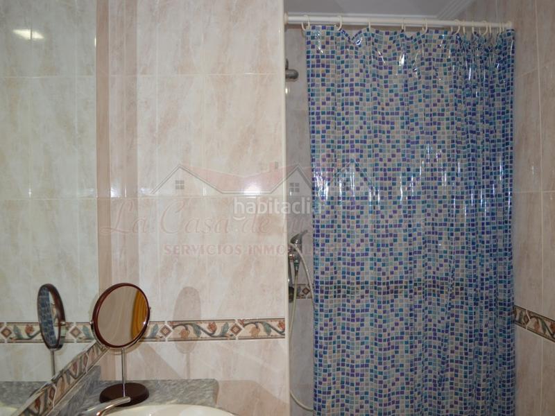 Foto 7f70ae95-61f0-4215-acf1-8be8b01b8517. Duplex avec parking dans Centro Elda