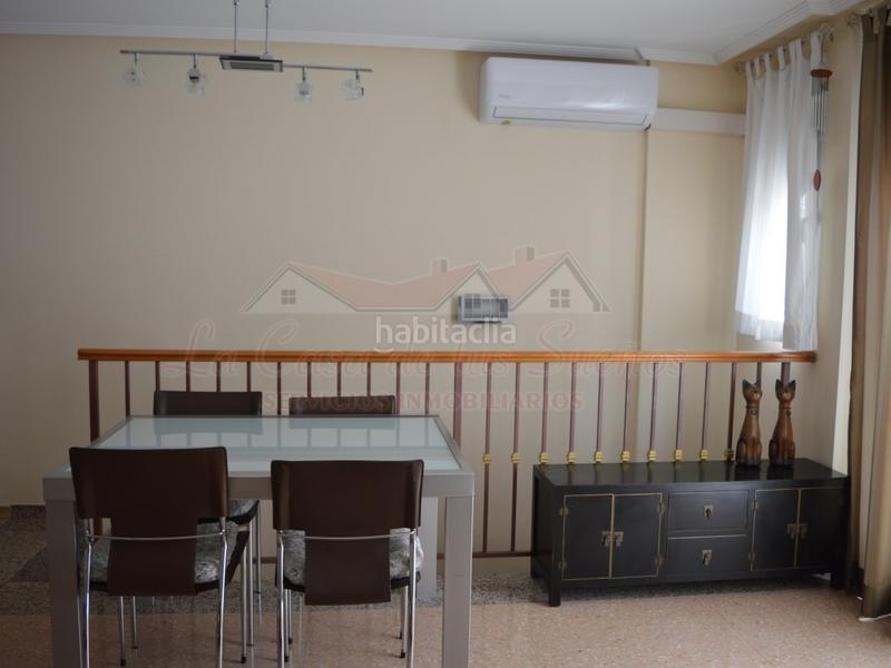 Foto ad3ad768-94fd-498a-9286-11dbb424c673. Duplex avec parking dans Centro Elda