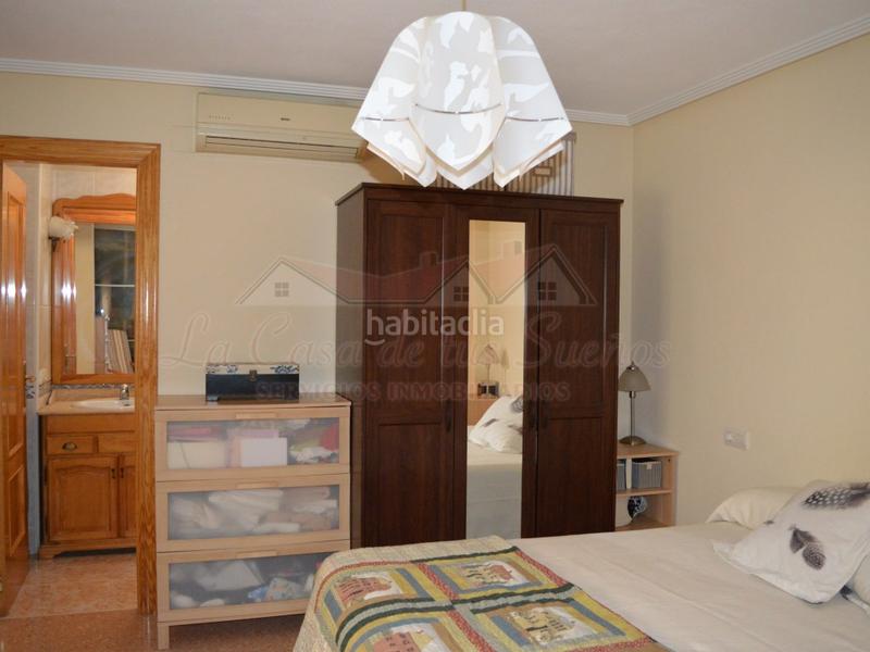 Foto ada89035-6888-4e3e-8f47-91e142eb6e21. Duplex avec parking dans Centro Elda