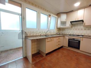 Etagenwohnung in Sax. Amplio piso en sax con 4 hab sin ascensor