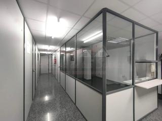 Lloguer Oficina a Sax. Entreplanta distribuido por despachos  oficinas
