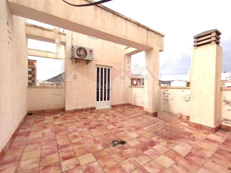 Foto 55f74b77-56d7-429b-b1e2-4da03a7005ed. Piso magnifico piso sin ascensor con terraza privada en Elda