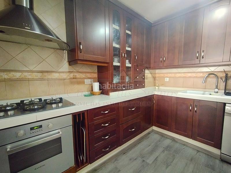 Foto e97783ef-fb99-458e-a361-5a1e2a0d30f5. Piso magnifico piso sin ascensor con terraza privada en Elda