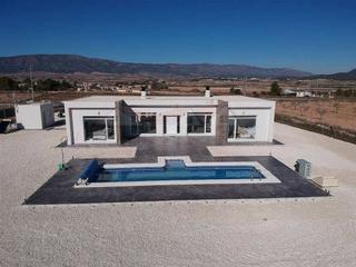 Casa a Pinoso. Vivienda aislada 4 habitaciones venta el pinós  pinoso