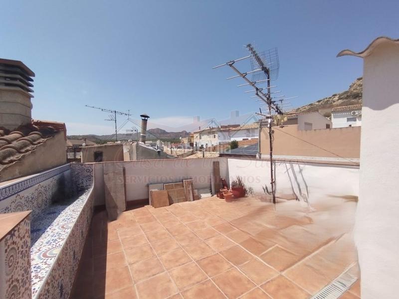 Foto ac5f883c-bc4b-4593-bbe8-bdd525b4b7ba. Maison dans Sax