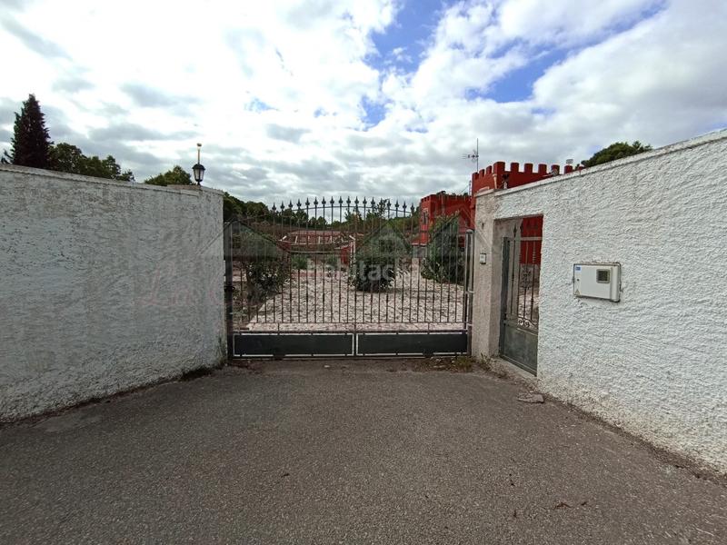 Foto 4e5555f3-34e7-457a-8376-8c612418d83e. Masía campo en Sax