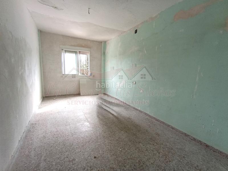 Foto d9b7818c-f3ad-42eb-8f5e-385b79dbbe3c. Masía campo en Sax